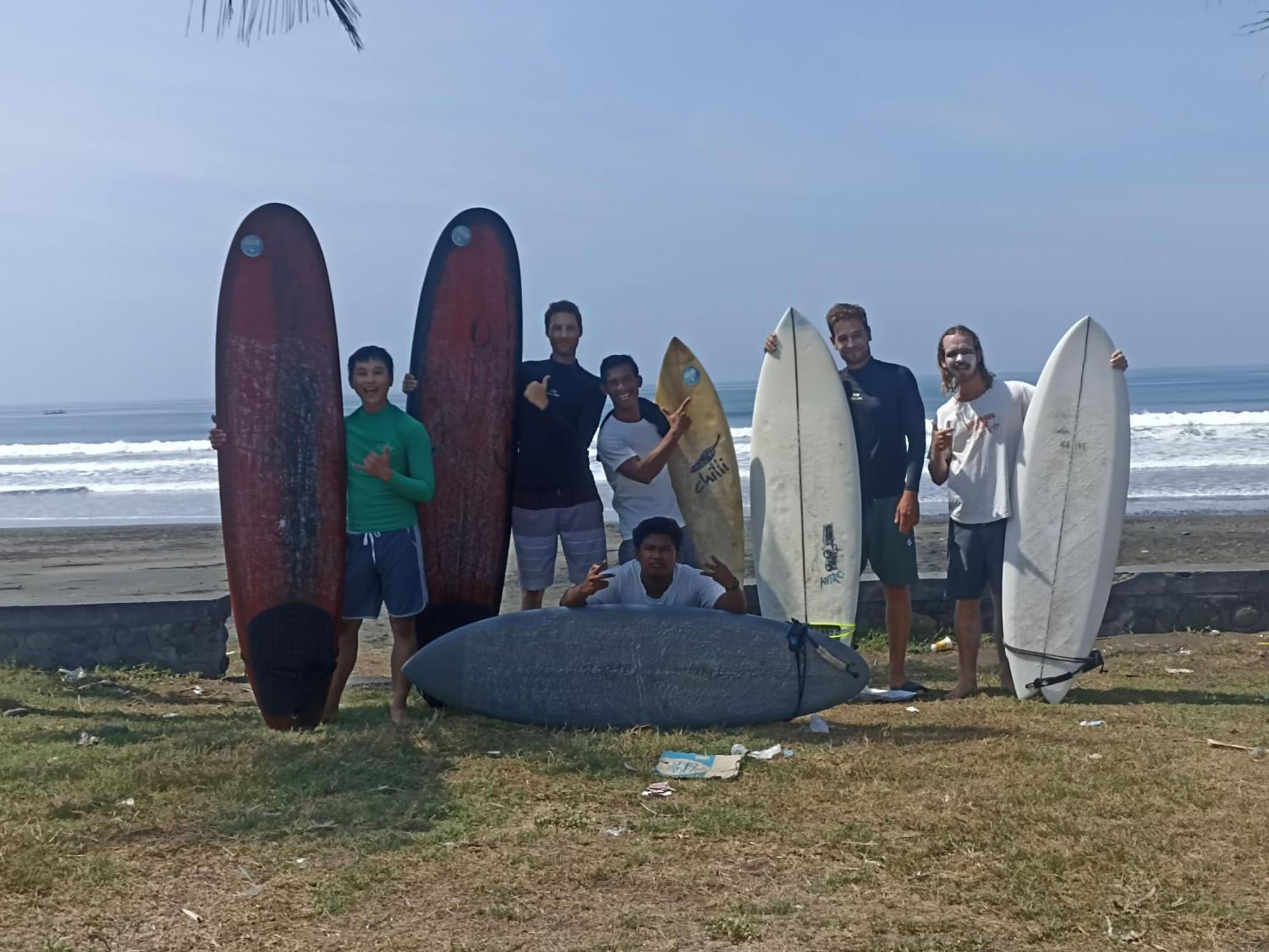 Jembrana Ayolah Surf House &Surf Camp 아파트 외부 사진