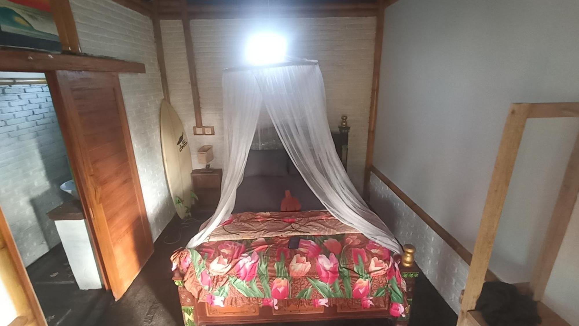 Jembrana Ayolah Surf House &Surf Camp 아파트 객실 사진